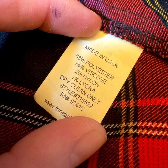 Trina Turk Red Black Plaid Tartan Fall Mini Wrap Skirt - Picture 9 of 9